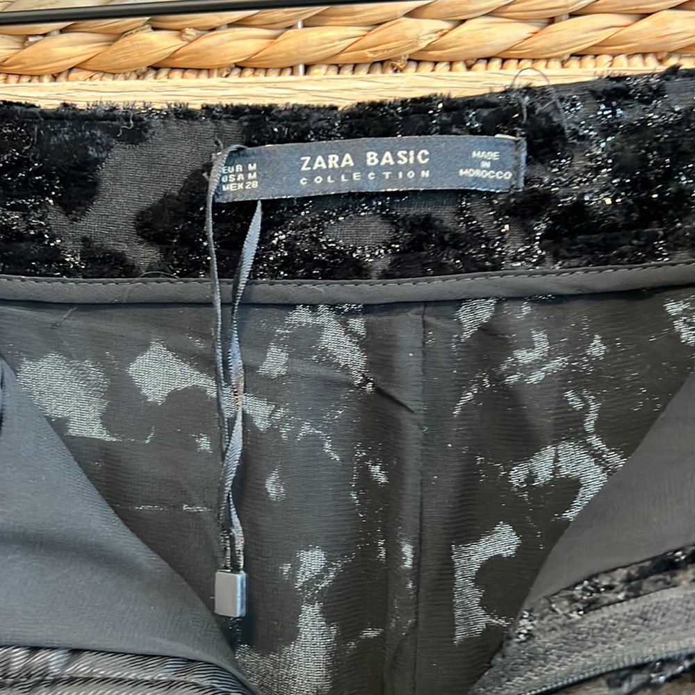 NWOT Zara Mid-Rise Velvet Velour Burnout Capri Dress Pant Trouser, M - Picture 8 of 9
